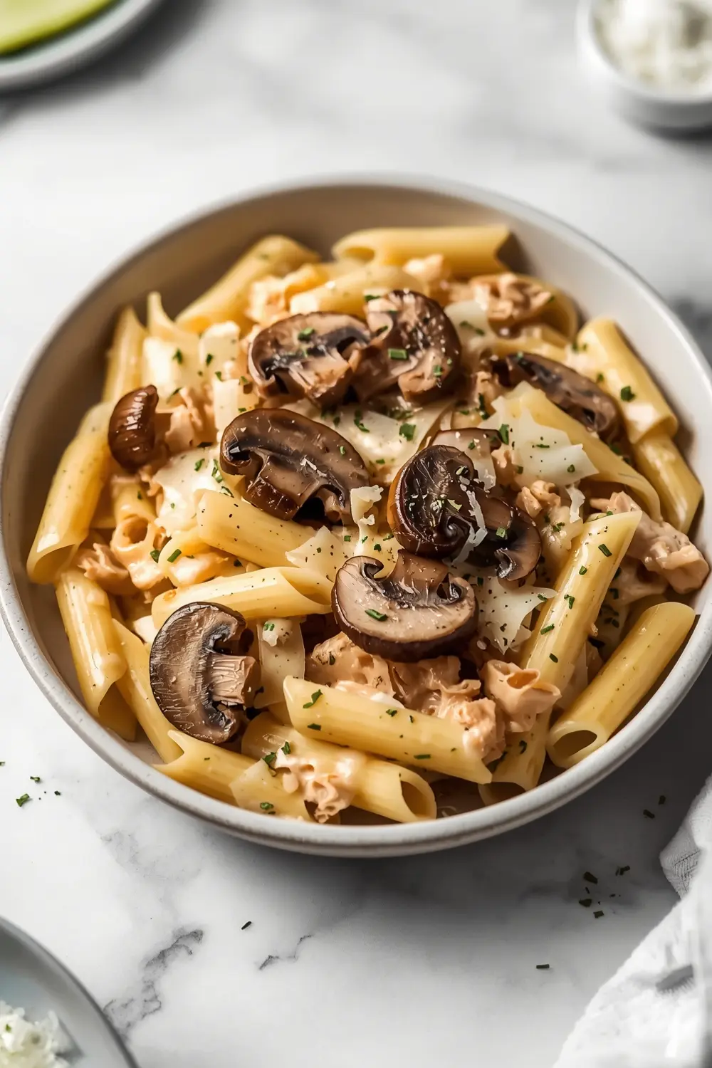 creamy mushroom chicken pasta cozy